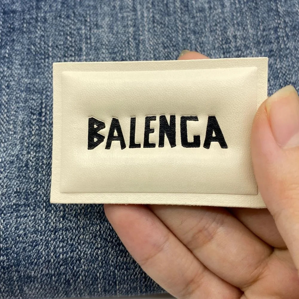 Жинси кийим сумкалари учун 3Д бўрттирма ПУ тери деним ёрлиғи бўртма ямоқ ямоқлари