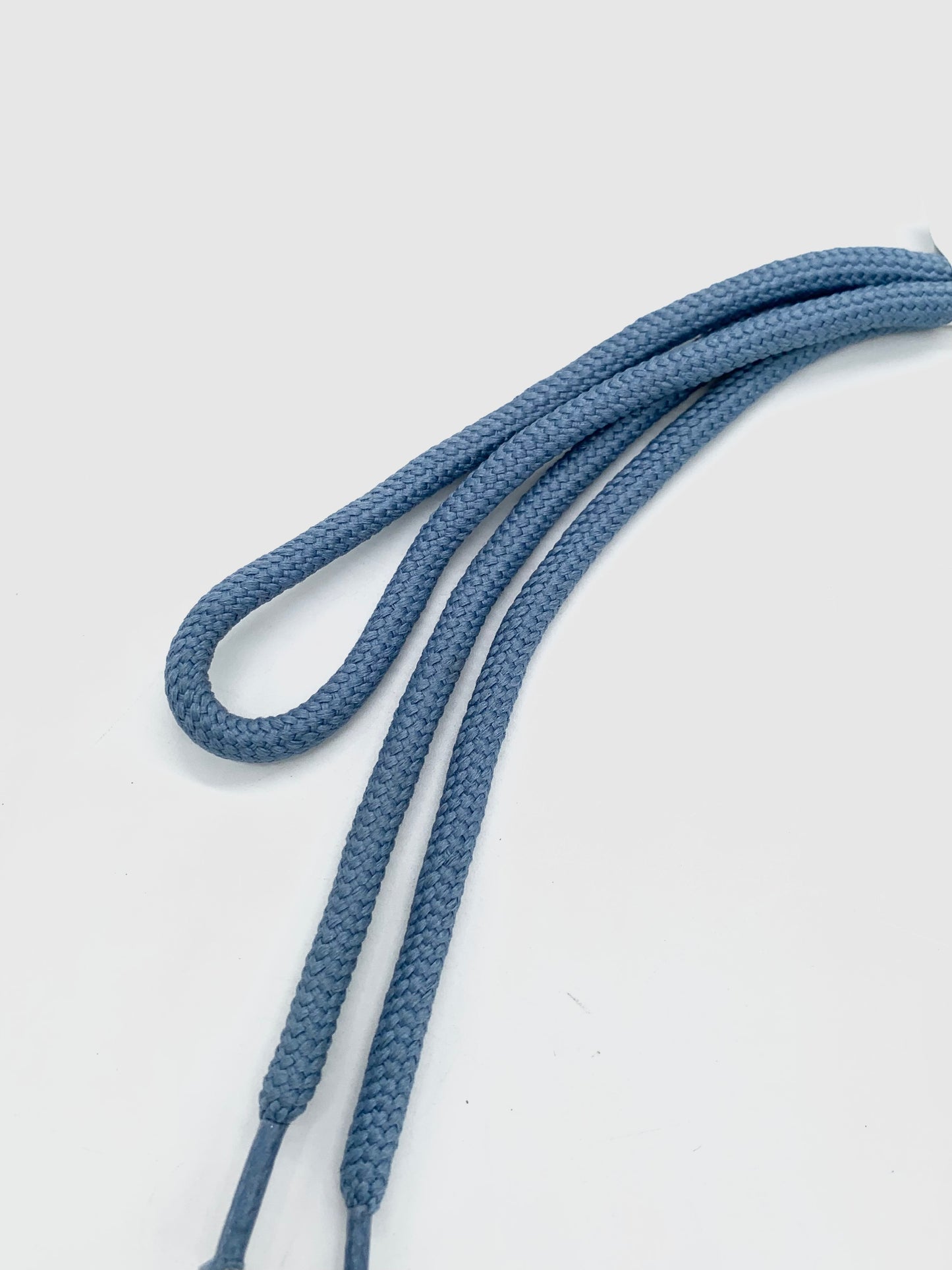 Модель: 40450 Ранги: оч кўк Узунлиги: 125 см