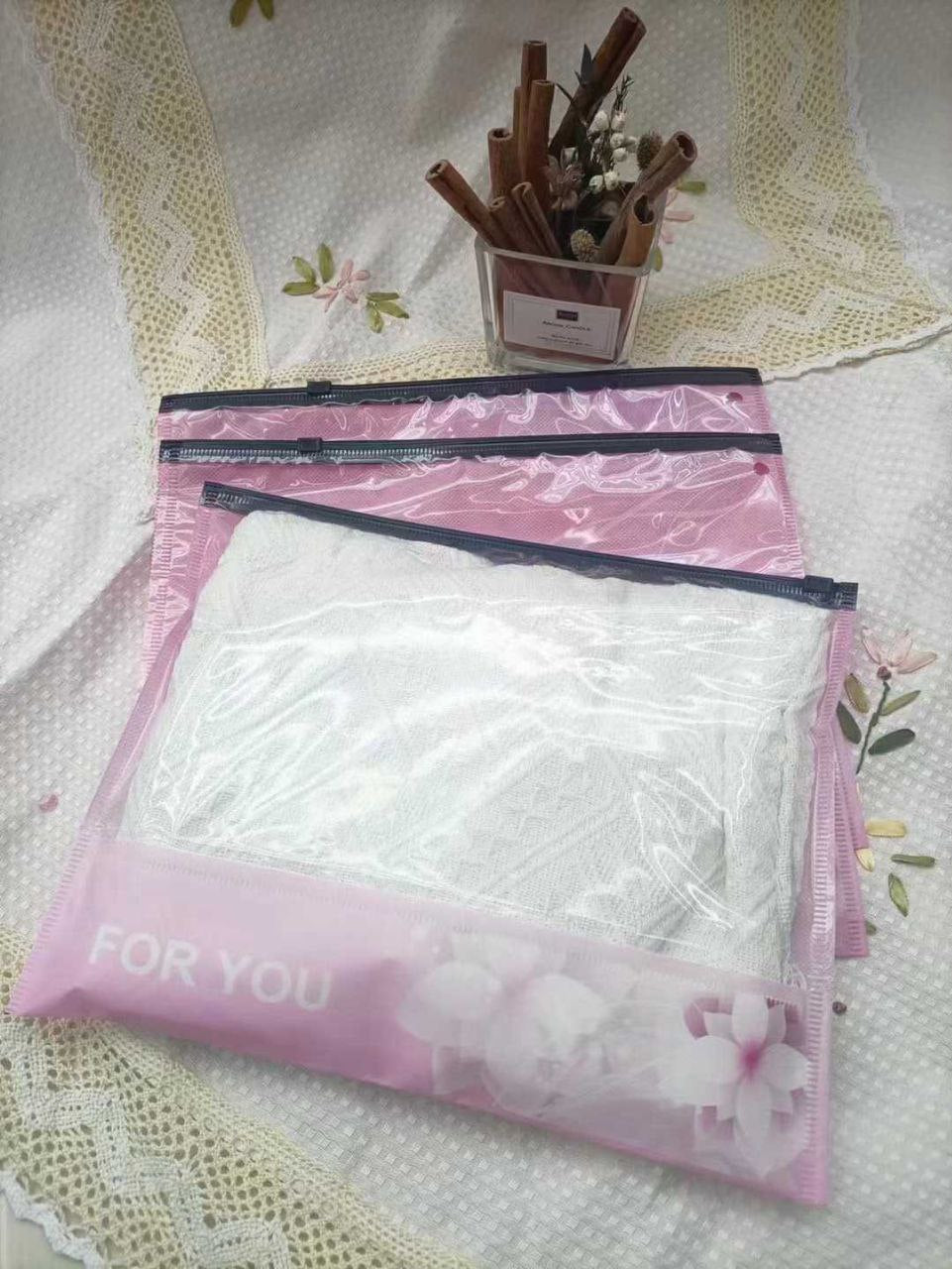 Упаковка пакет эни 30см бўйи 23см, грамажи 80гм