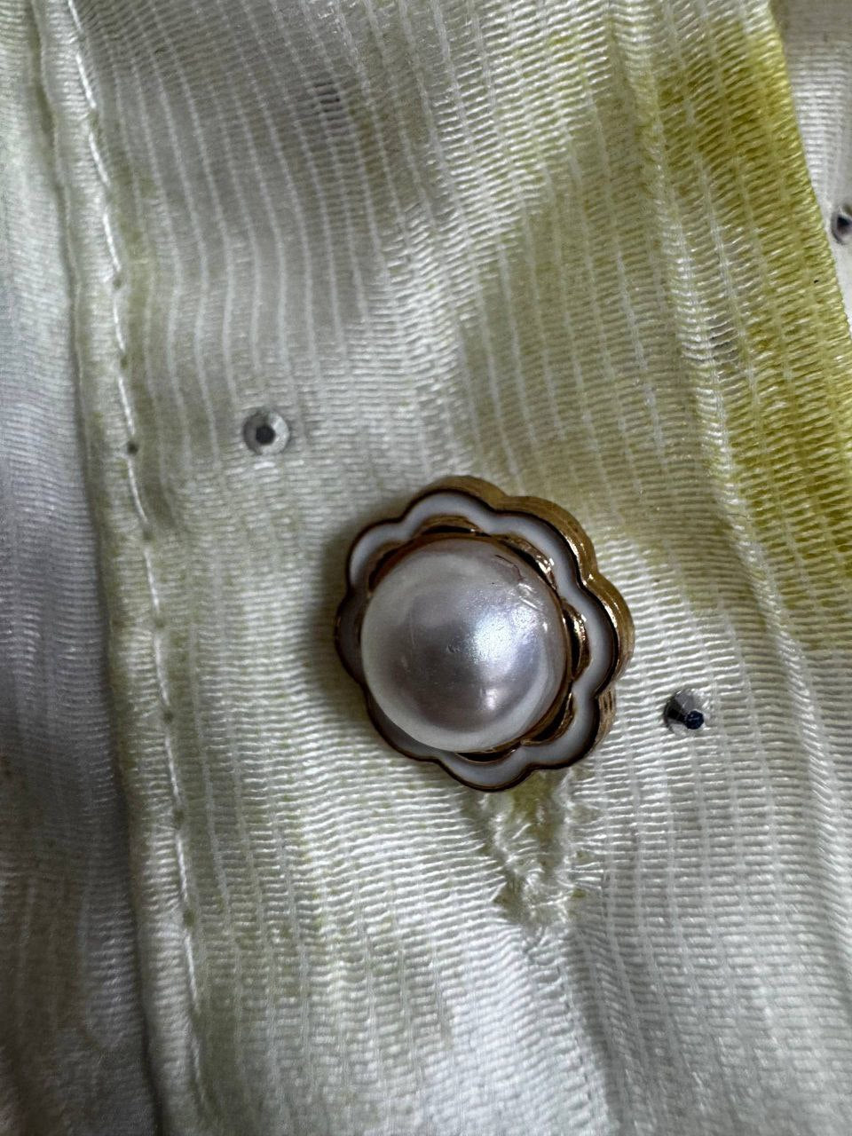 Аёллар куйлаги 2207 тугмаси