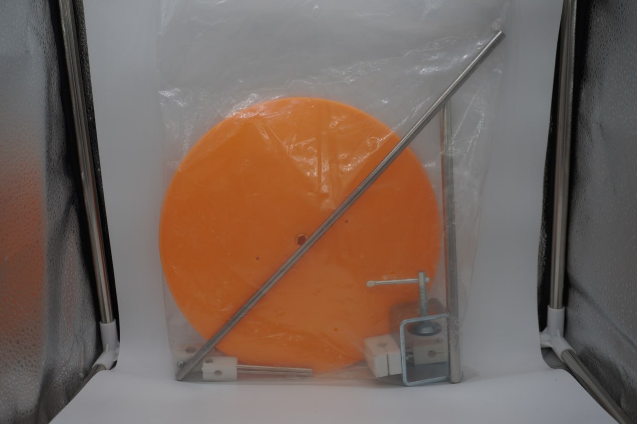 Тикиш машинаси тасмасининг пластинкаси