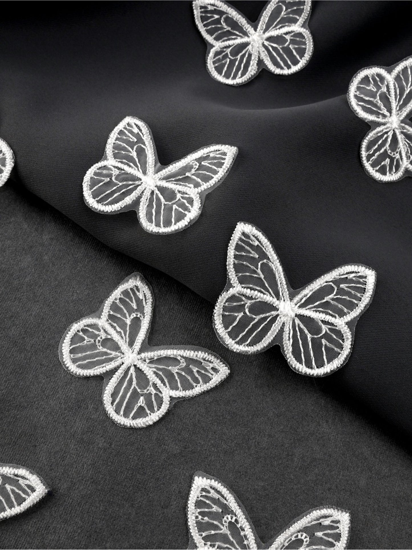 Аппликация для одежды «Бабочка», текстильная,белая