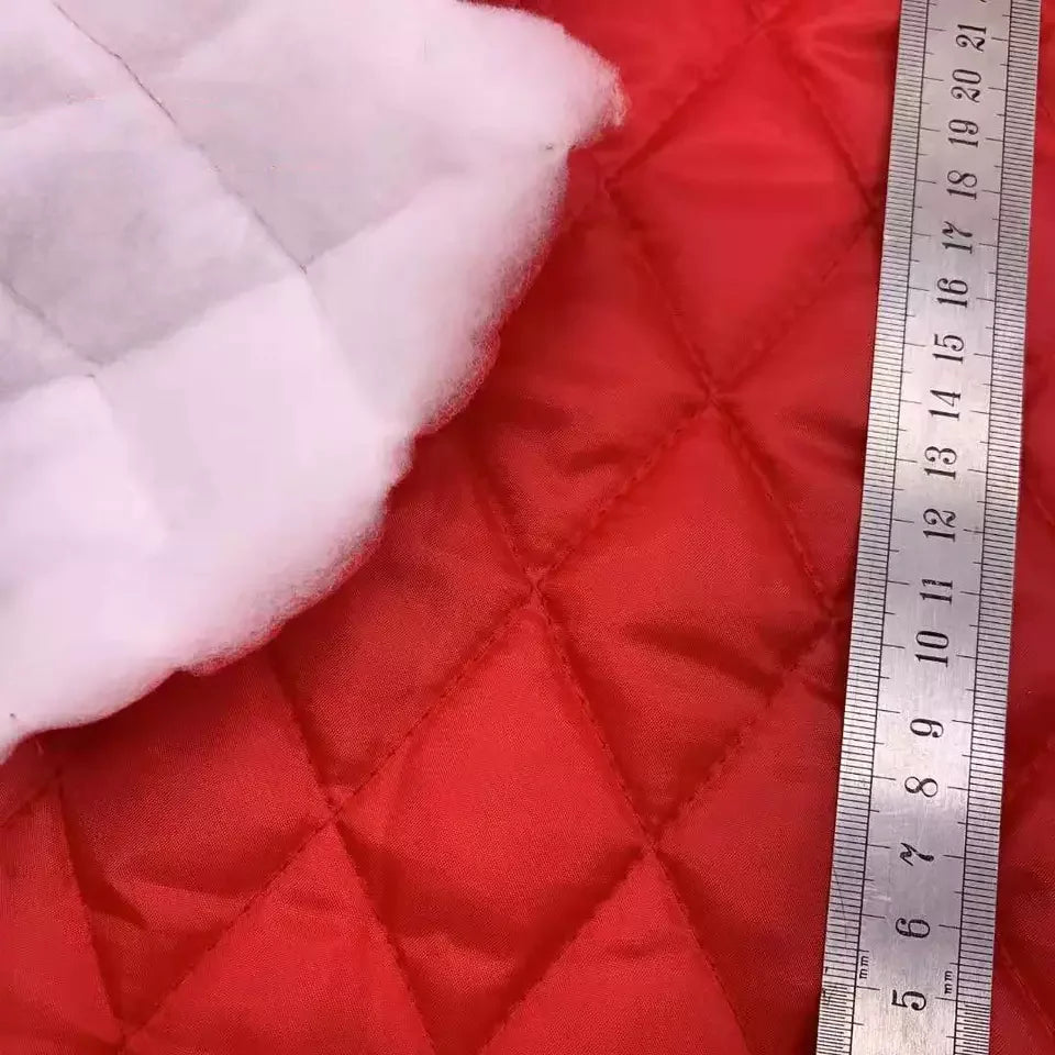 Чегирмада сотилаётган 100% полиэстердан тикилган геометрик дизайнли стеган курткалар