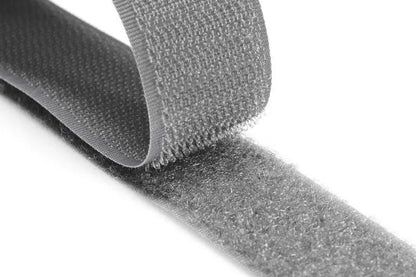 Кенг сотилаётган 100% нейлондан тайёрланган кийим аксессуари — ўта юмшоқ, кастом лого қўйиладиган рангли велкро (илишма) лентаси