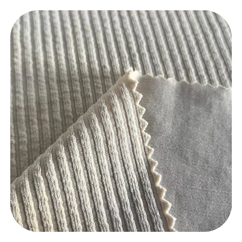 Эластик полиэстер-спандекс трикотаж мата — чўзиладиган, енгил ва қулай материал. Спорт кийимлар, футболка ва замонавий костюмлар учун мос