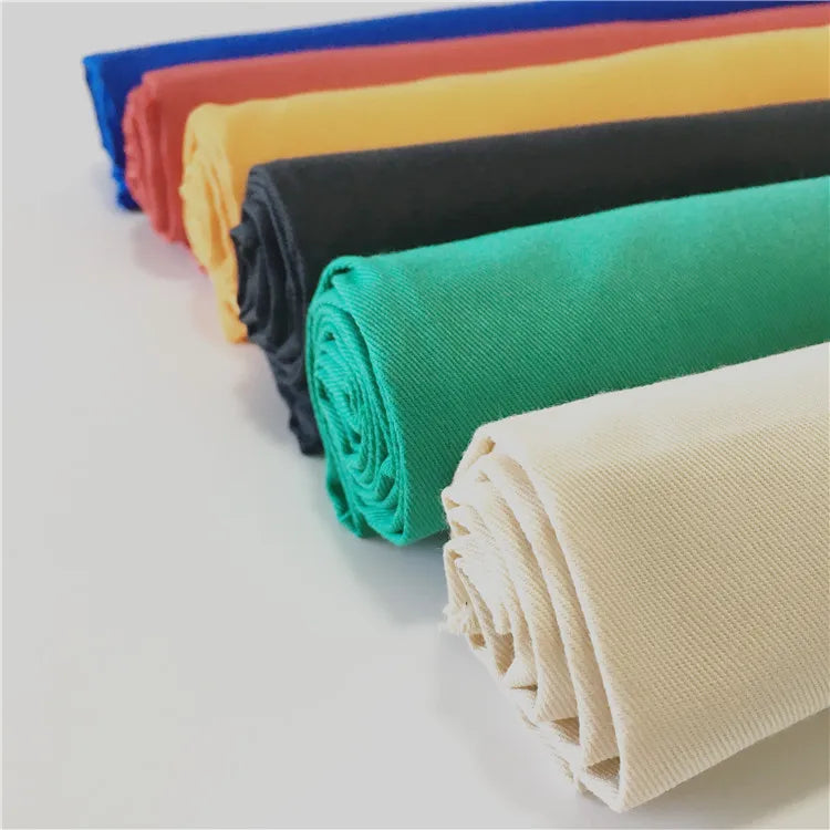 Габардин Миниматт мата — 100–300 GSM зичликдаги полиэстер-пахта аралашмасидан тайёрланган тўқилган мода матоси. Мактаб формаси, костюм, комиссия кийимлари ва классик кийимлар учун ишлатилади (сатин тузилишида)