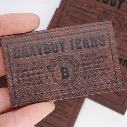 Махсус чарм патч улгуржи фабрикаси бўрттирма логотипи иссиқлик пресси жинси шимлар юк машинаси тери ёрлиқлари